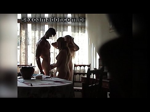 ❤️ Sexu-lagunek gizon erraldoi bat eta hirukote batera gonbidatzen dituzte berarekin ❤️ Porno %eu.xxxner.ruan