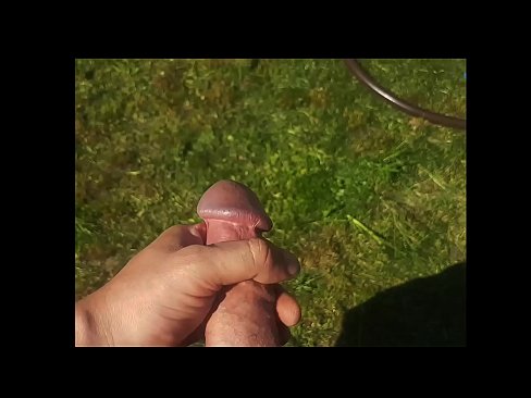 ❤️ Hottie beroa bere pussy arrosa izorratu egiten du eta udako lorategi batean squirt batekin esperma egiten du ❤️ Porno %eu.xxxner.ruan